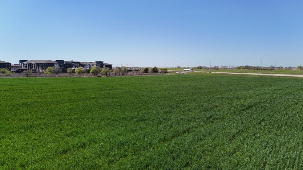More Photos Of Hwy 360, Grand Prairie Land For Sale