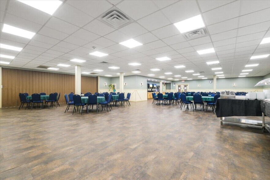 More Photos Of 64 White Dr, Milan Specialty For Sale