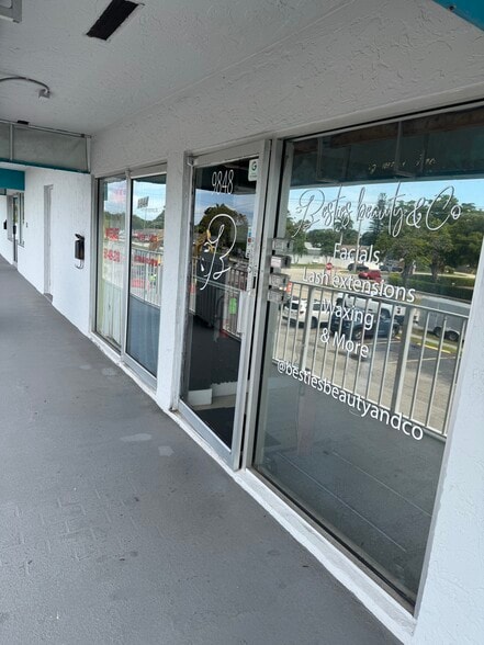 More Photos Of 9834-9850 Sandalfoot Blvd, Boca Raton General Retail For Sale