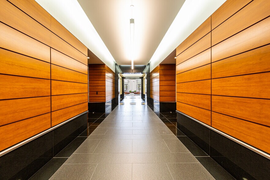 More Photos Of 3250 Briarpark Dr, Houston Office For Lease