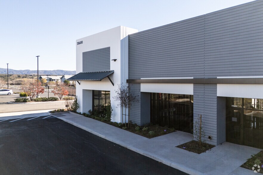 More Photos Of 28650 Airoso St, Rancho Mission Viejo Unknown For Lease