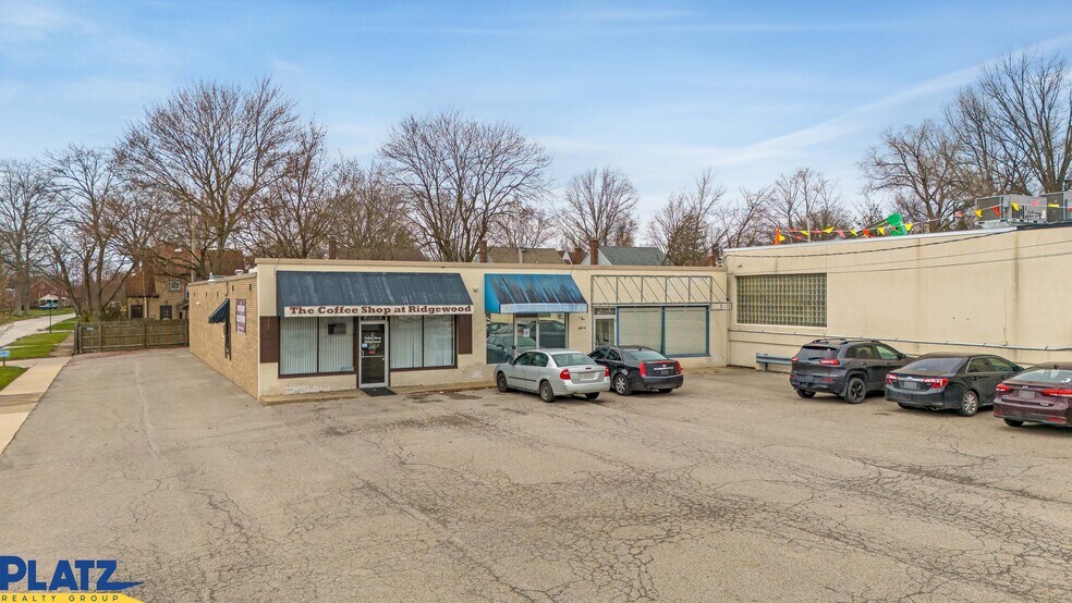 More Photos Of 5986-5998 Market St, Youngstown Storefront Retail Office For Lease