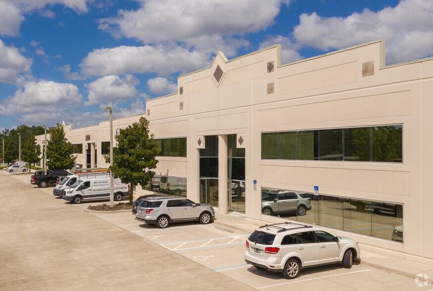 More Photos Of 4333 Silver Star Rd, Orlando Warehouse For Lease