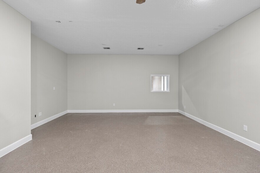 More Photos Of 7407 Fm-1488, Magnolia Medical For Lease