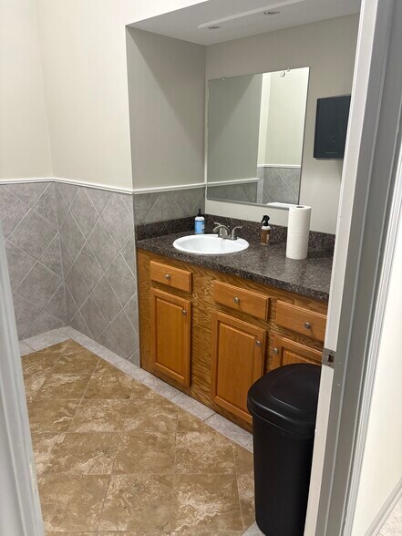 More Photos Of 116 Lake Ave, Buffalo Office For Lease
