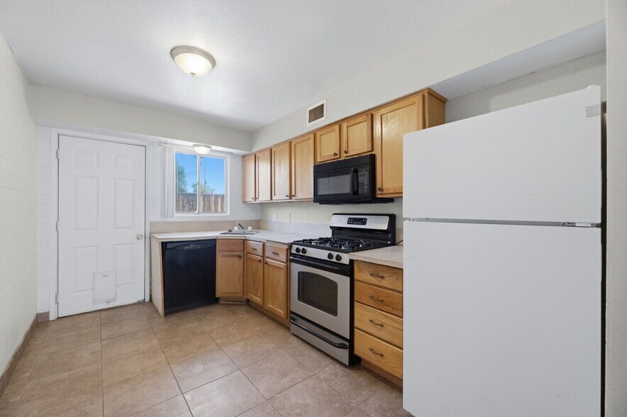 More Photos Of 1123 E Sierra Vista Dr, Phoenix Apartments For Sale
