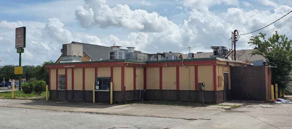 More Photos Of 7810 Bellfort Rd, Houston Restaurant For Lease