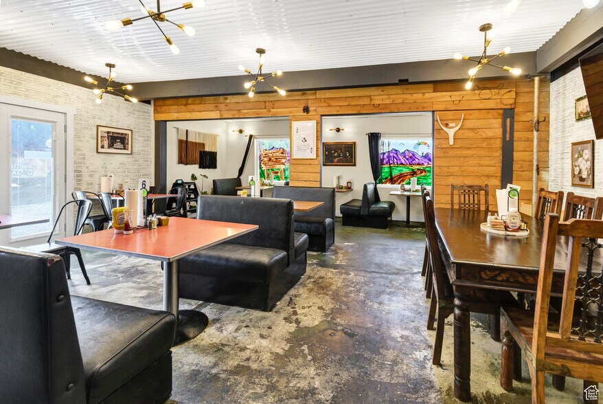 More Photos Of 310 N Main St, Monroe Hotel For Sale