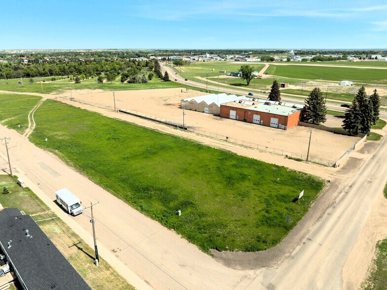 More Photos Of 1583 Oxford Ave SW ave, Medicine Hat Land For Sale