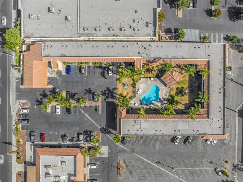 More Photos Of 2625 W Florida Ave, Hemet Hotel For Sale