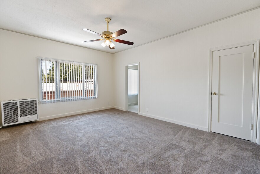 More Photos Of 4408 E Lockwood Ave, Los Angeles Apartments For Sale