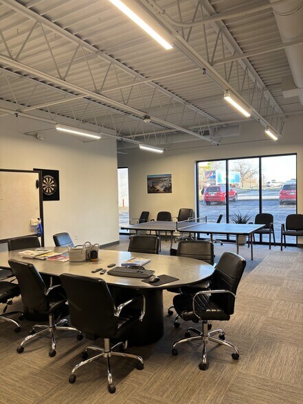 More Photos Of 8230-8238 Robinson St, Overland Park Office For Sale