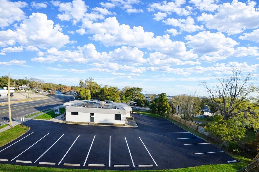 More Photos Of 4804 Edgewater Dr, Orlando Medical For Sale