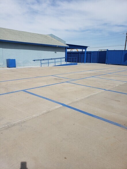 More Photos Of 1605 W Broadway Rd, Phoenix Warehouse For Sale