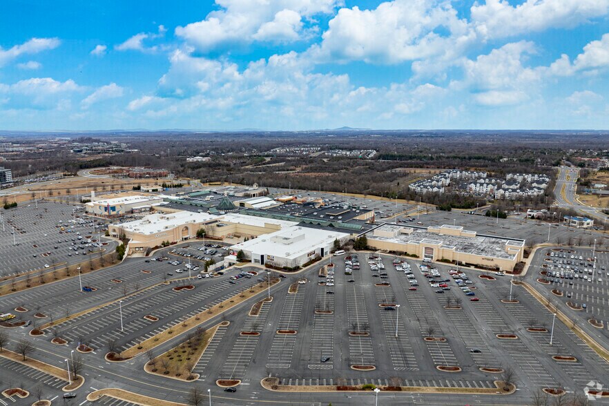 More Photos Of 21100 Dulles Town Cir, Sterling Unknown For Sale