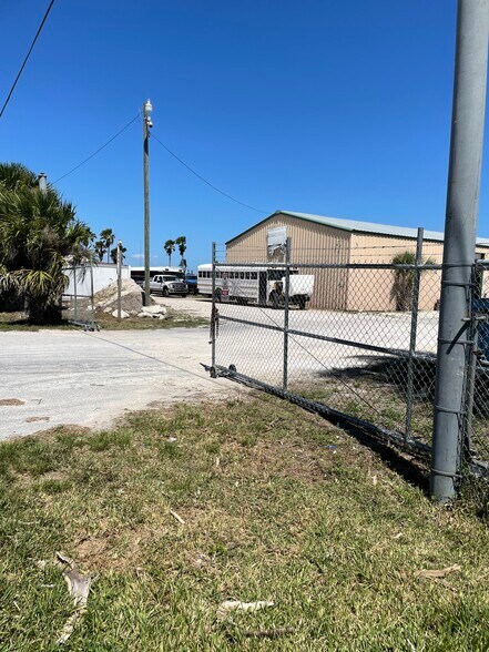 More Photos Of 27107 US Highway 27, Moore Haven Land For Sale