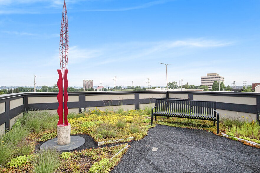 More Photos Of 360-66 W Western Ave, Muskegon Storefront For Sale