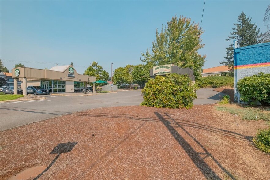 More Photos Of 3912 Commercial St SE, Salem Land For Sale