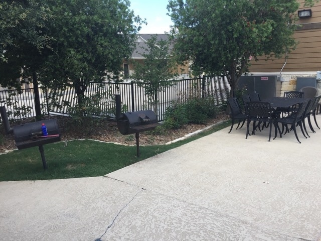 More Photos Of 301 W State Highway 72, Kenedy Hotel For Sale