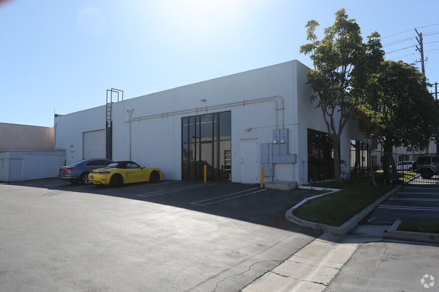 More Photos Of 760 W 16th St, Costa Mesa Warehouse For Lease
