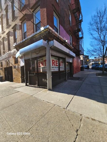 Primary Photo Of 358 Broadway, Brooklyn Storefront Retail Residential For Lease