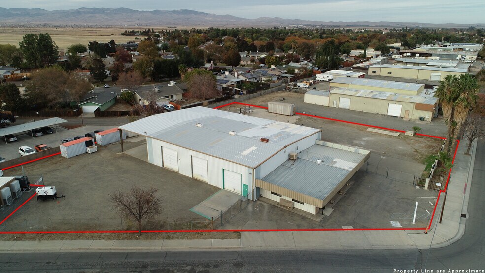 Primary Photo Of 990 W Elm Ave, Coalinga Auto Repair For Sale