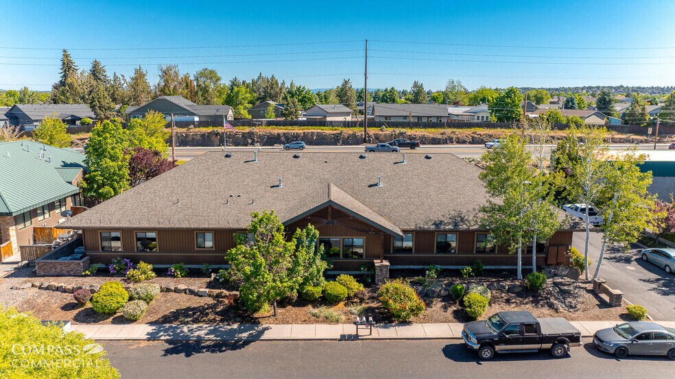 More Photos Of 2464 SW Glacier Pl, Redmond Office For Sale
