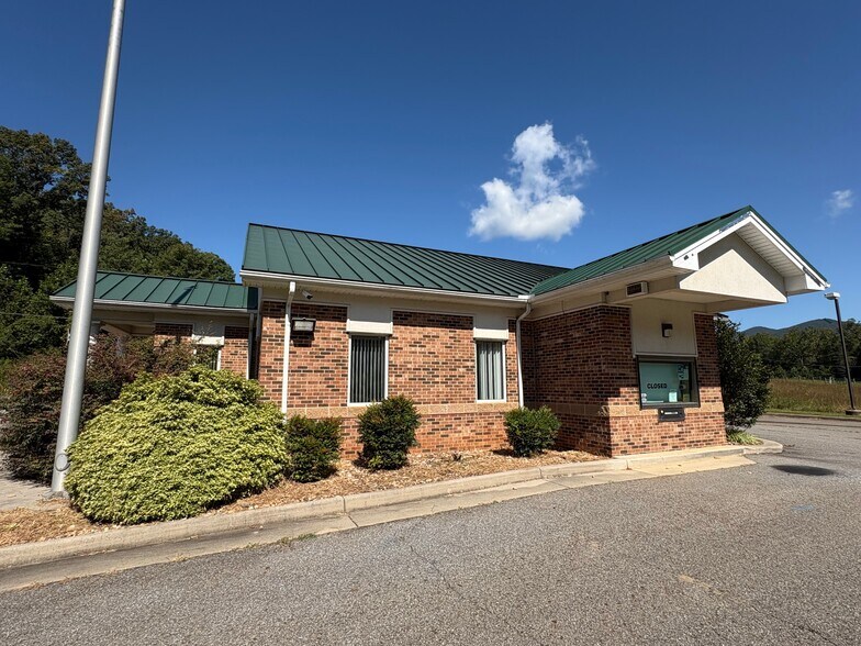 More Photos Of 48 Animal Clinic Rd, Stuart Bank For Sale