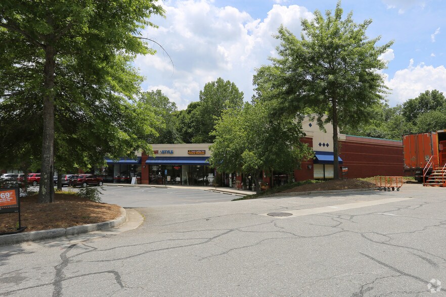 More Photos Of 5950-5970 State Bridge Rd, Duluth Storefront For Lease