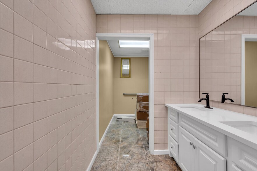 More Photos Of 1 Dag Hammarskjold Blvd, Howell Office For Sale