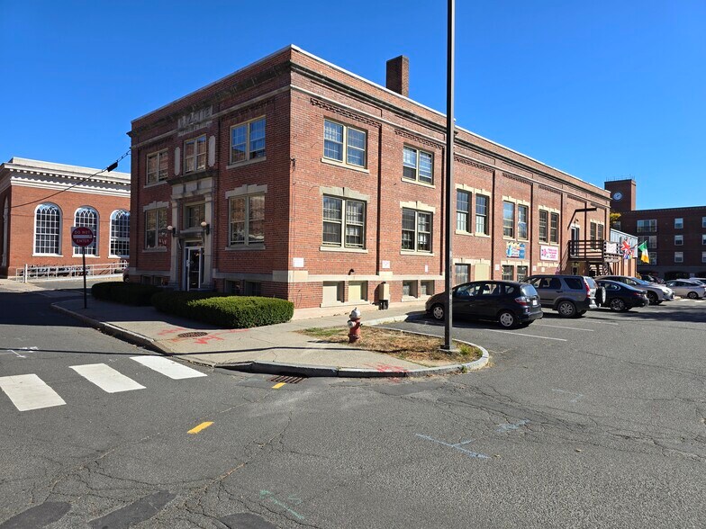 Primary Photo Of 16 Armory St, Northampton Office For Sale