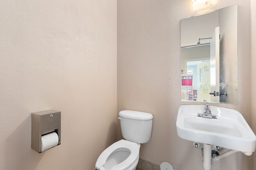 More Photos Of 10 Chapel Hill Dr, Brighton Religious Facility For Sale