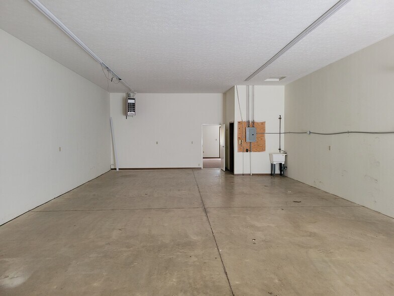 More Photos Of 3566 State Rd, Cuyahoga Falls Self Storage For Lease