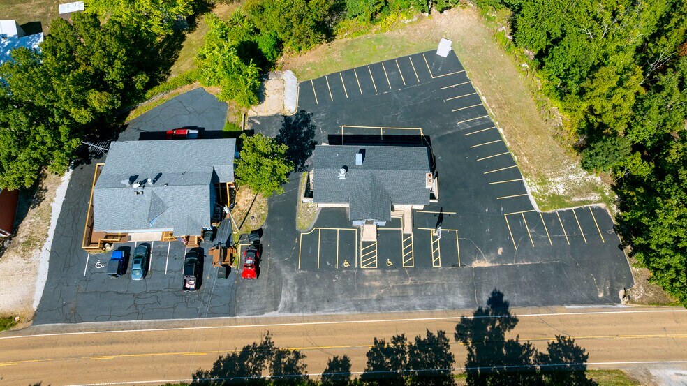 More Photos Of 2079 State Road Y, Linn Creek Restaurant For Sale