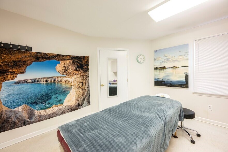 More Photos Of 11 Woodland Rd, Madison Medical For Sale