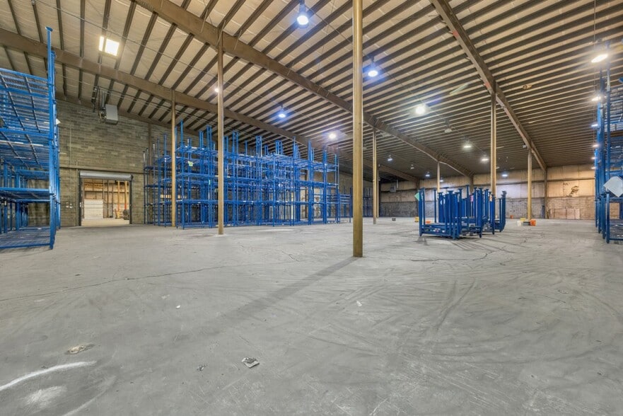 More Photos Of 326 Dartmouth College Hwy, Lebanon Warehouse For Sale