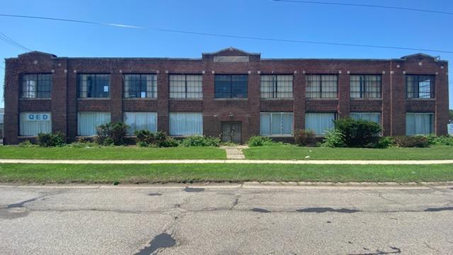 More Photos Of 2401 11th, Rockford Industrial For Sale