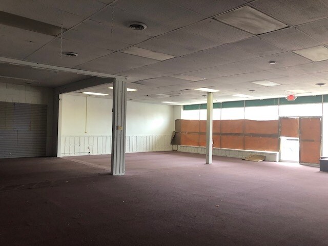 More Photos Of 807 Main St, Poughkeepsie Storefront For Lease