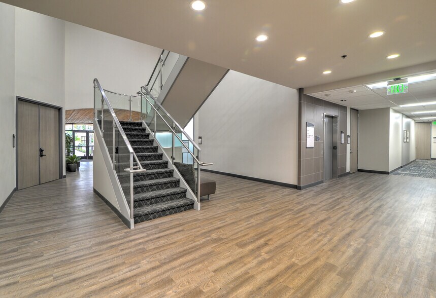 More Photos Of 15721-15725 Pomerado Rd, Poway Medical For Lease