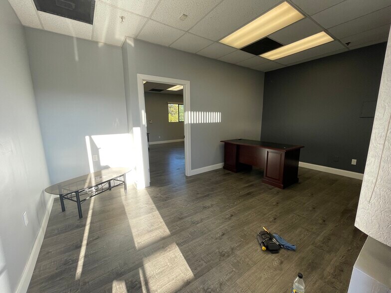 More Photos Of 1220 S Central Ave, Glendale Unknown For Lease