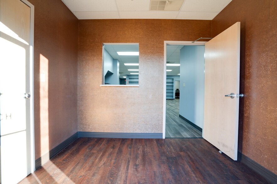 More Photos Of , Jeffersonville Industrial For Sale