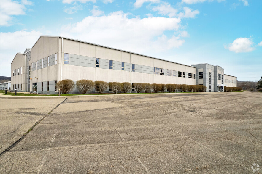 Primary Photo Of 101 Canada Rd, Painted Post Office For Lease