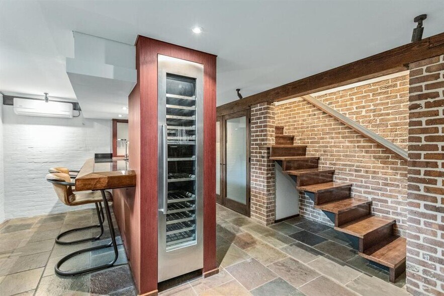 More Photos Of 1202 E Park Ave, Tallahassee Office Residential For Sale