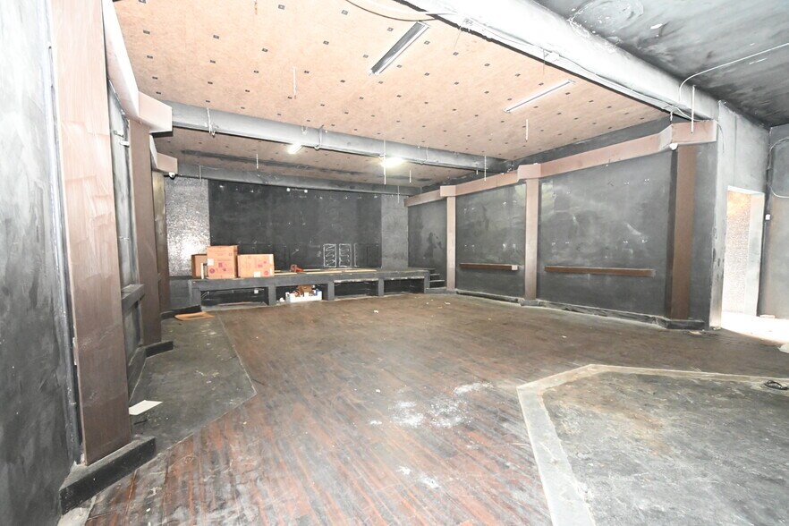 More Photos Of 47 W Amelia St, Orlando Bar For Sale