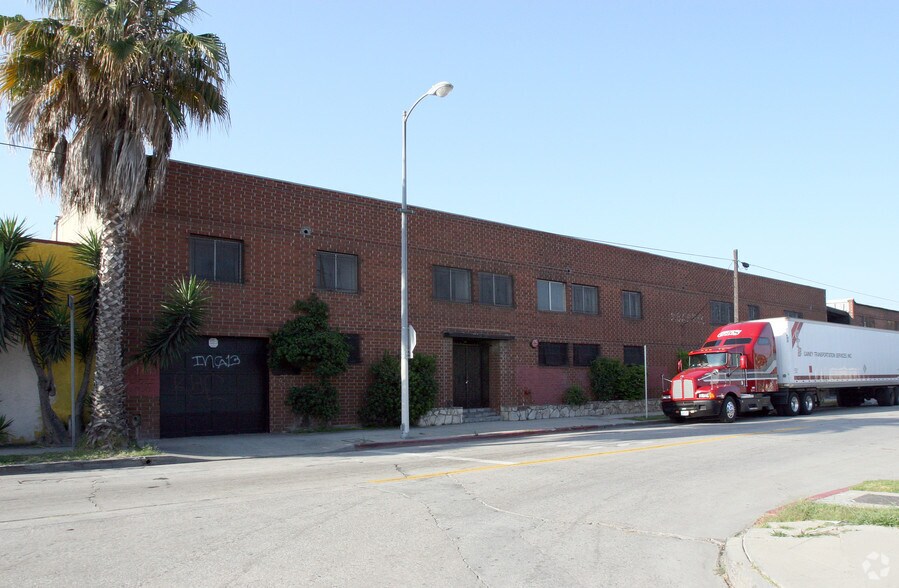 Primary Photo Of 2100-2110 W Hyde Park Blvd, Los Angeles Manufacturing For Lease