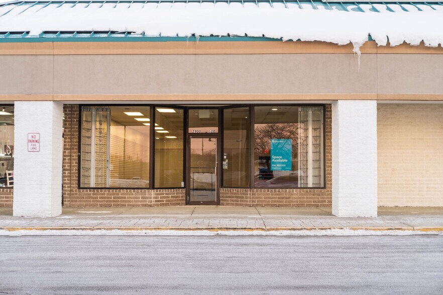 More Photos Of 7960-8000 Plaza Blvd, Mentor Storefront For Lease