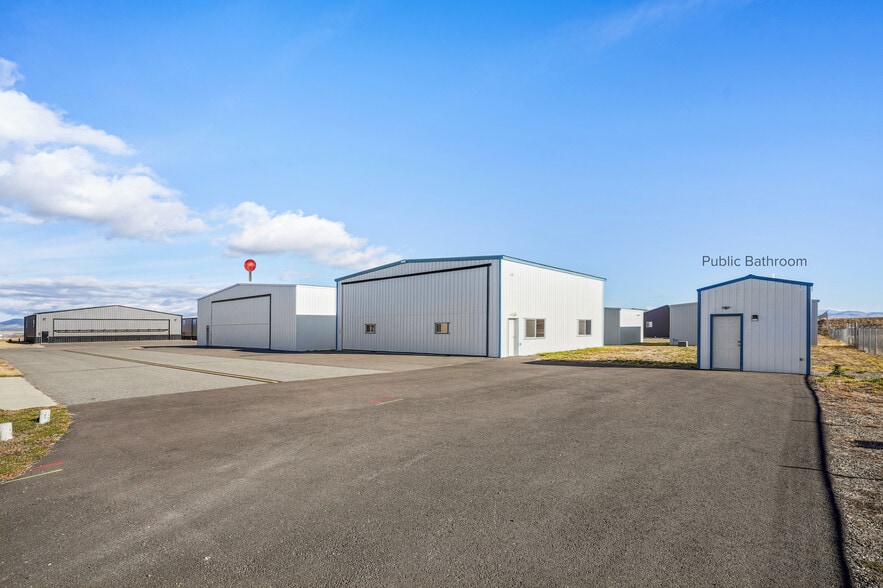 More Photos Of 3229 Airport Rd, Helena Airplane Hangar For Sale