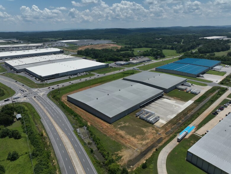 More Photos Of 103 Enterprise Dr SW, Calhoun Warehouse For Lease