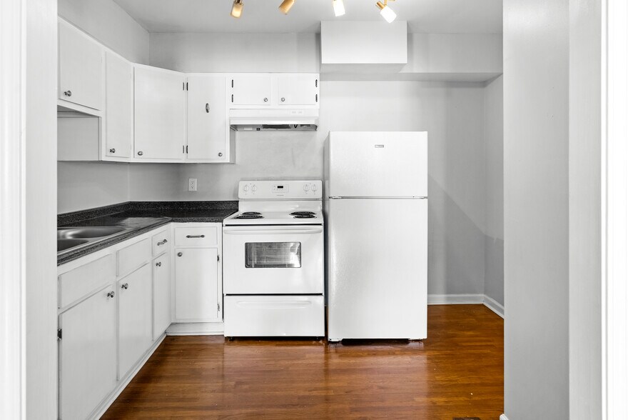 More Photos Of , Memphis Multifamily For Sale