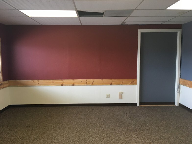 More Photos Of 1900 N Last Chance Gulch St, Helena Storefront Retail Office For Lease